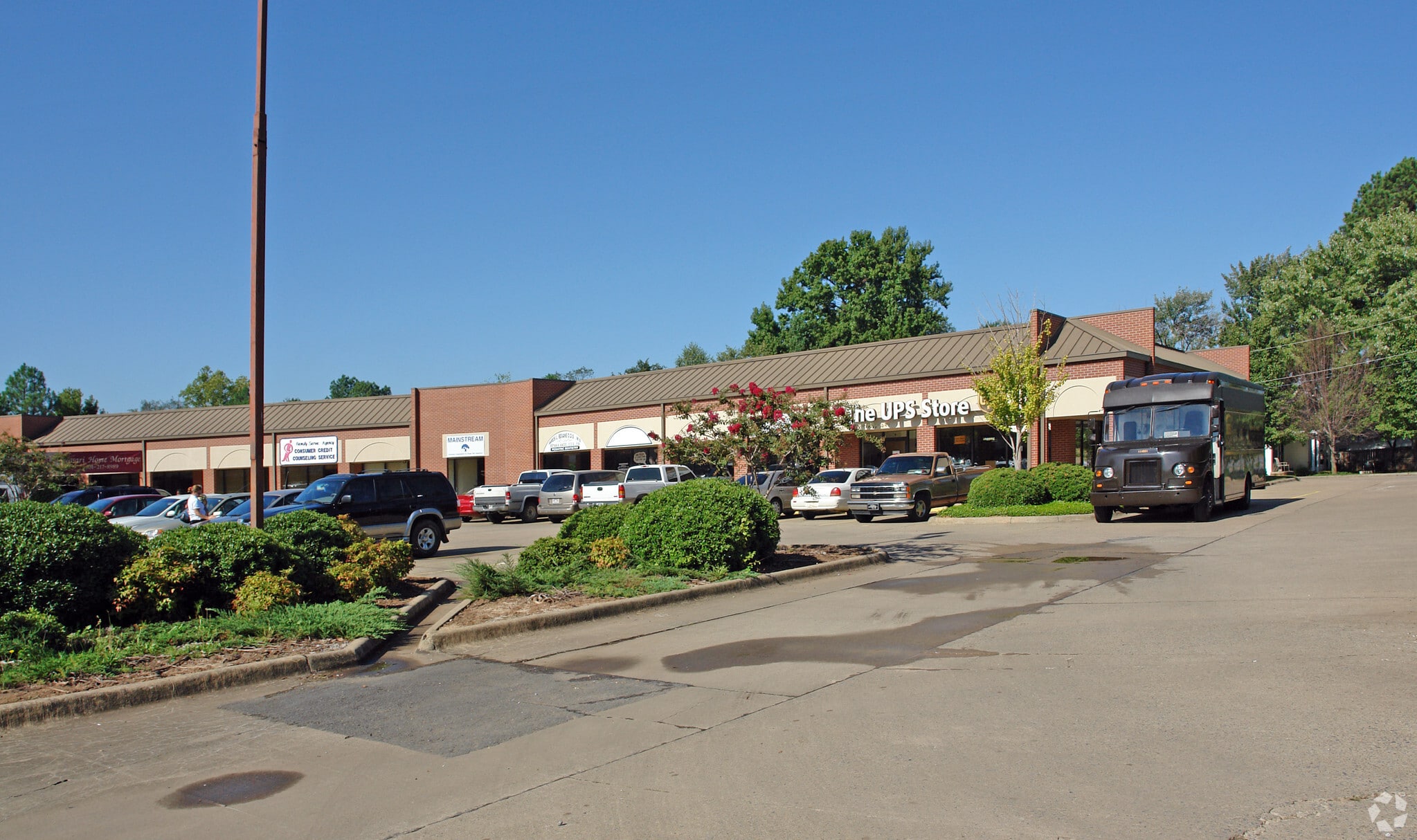 300 S Rodney Parham Rd, Little Rock, AR for Rent