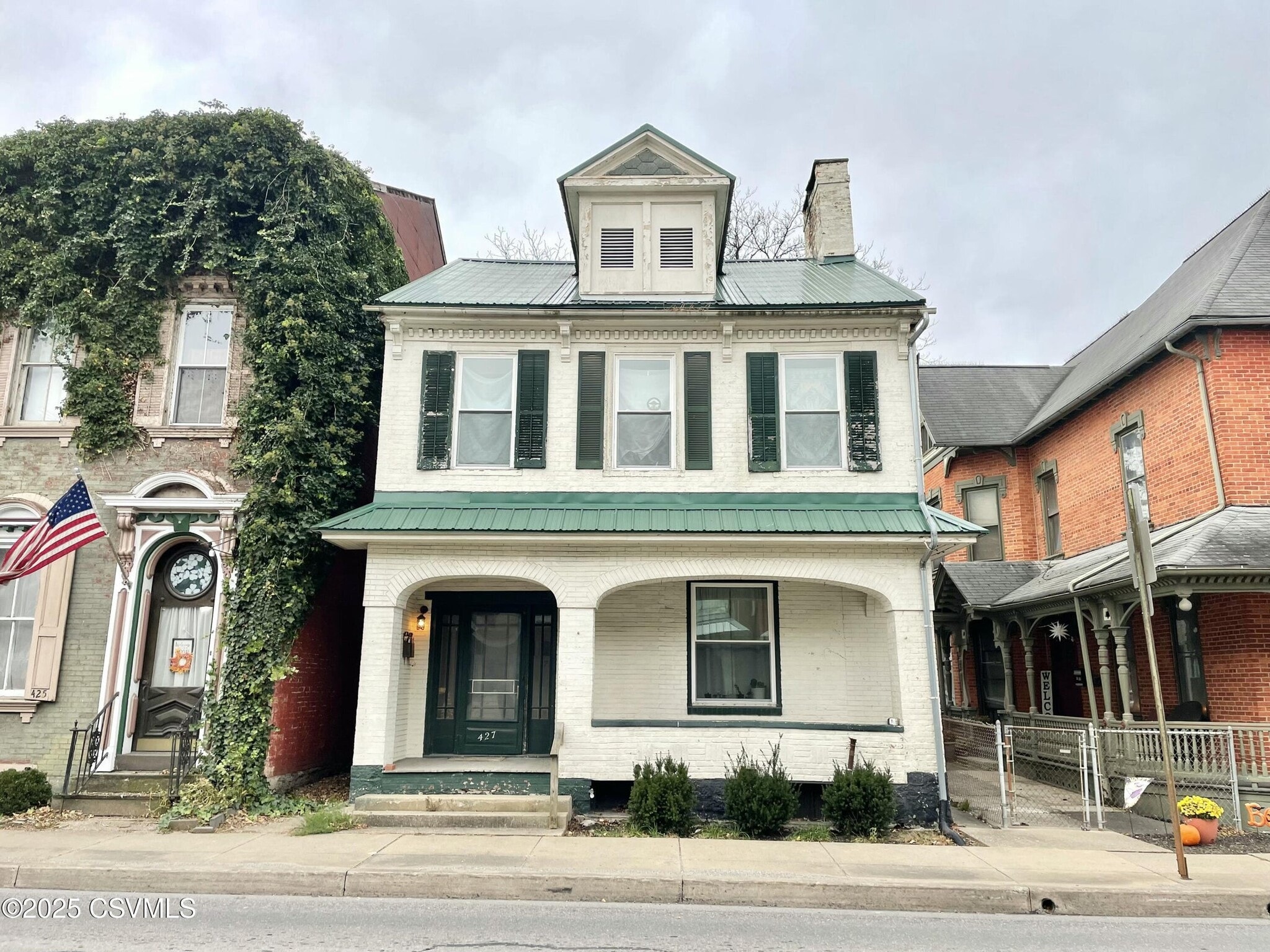427 Chestnut St, Mifflinburg, PA for Sale
