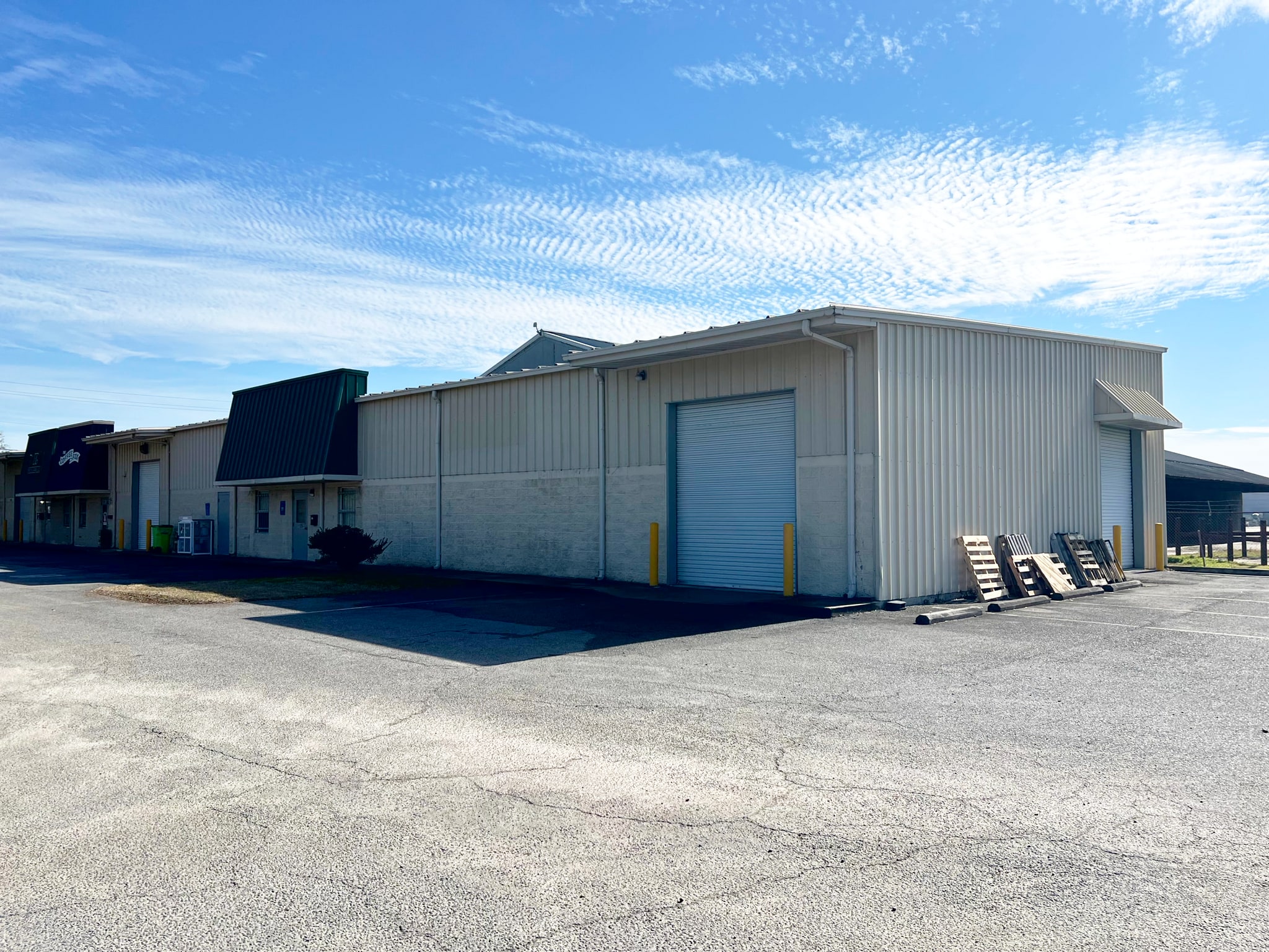 1105 Louisville Rd, Savannah, GA for Rent
