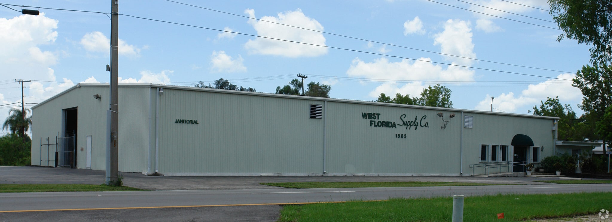 1585 Seaboard St, Fort Myers, FL for Sale