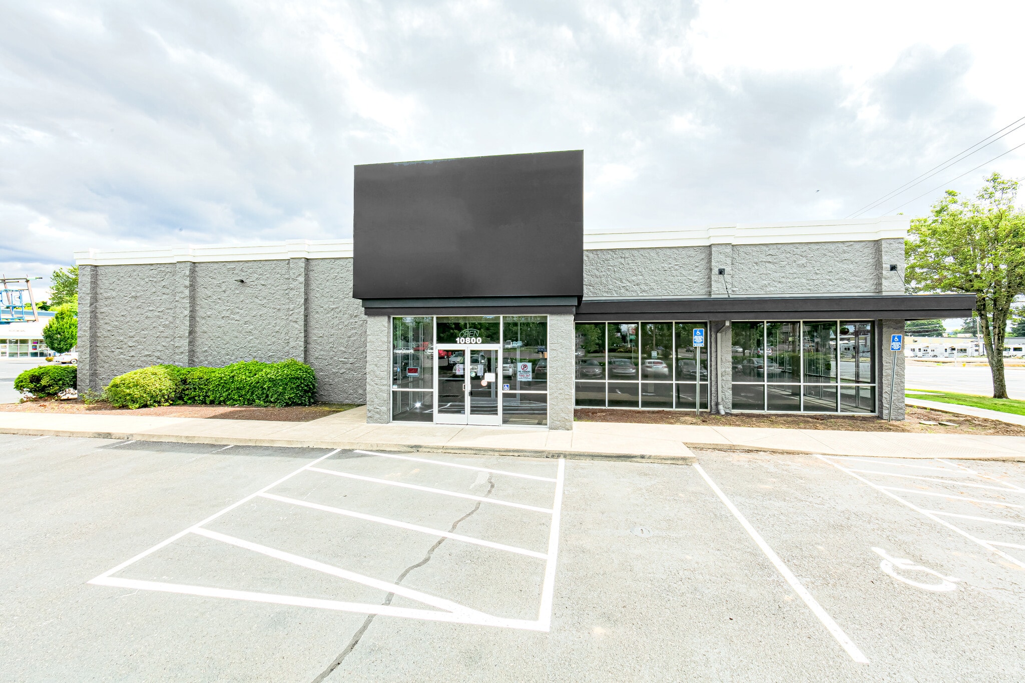 10800 SE 82nd Ave, Happy Valley, OR for Sale