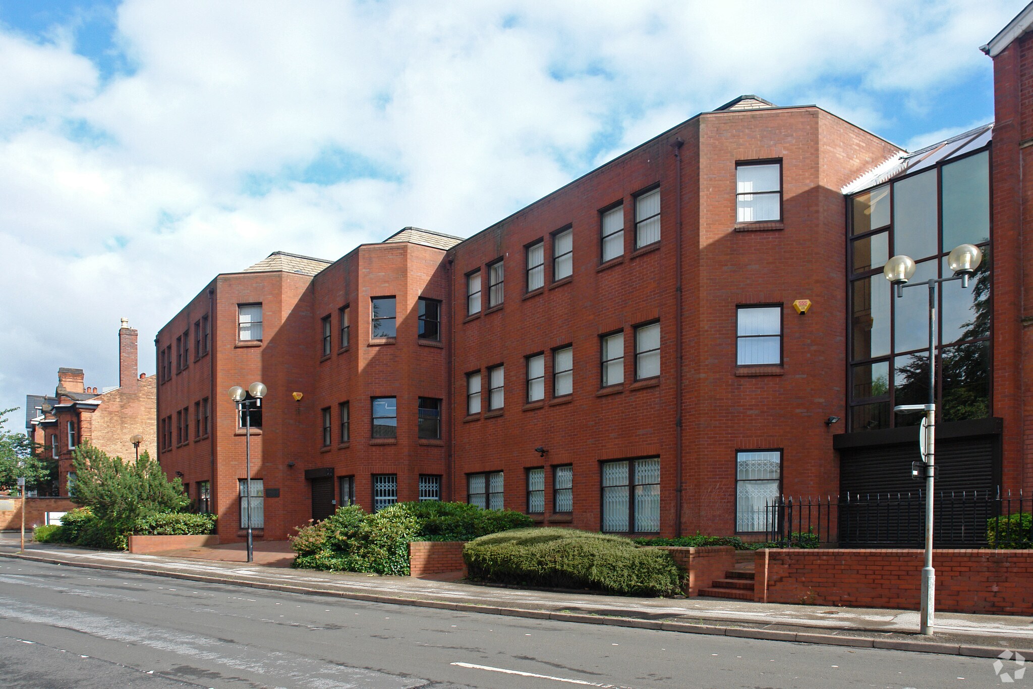 1A-1B Greenfield Cres, Birmingham, WMD for Rent