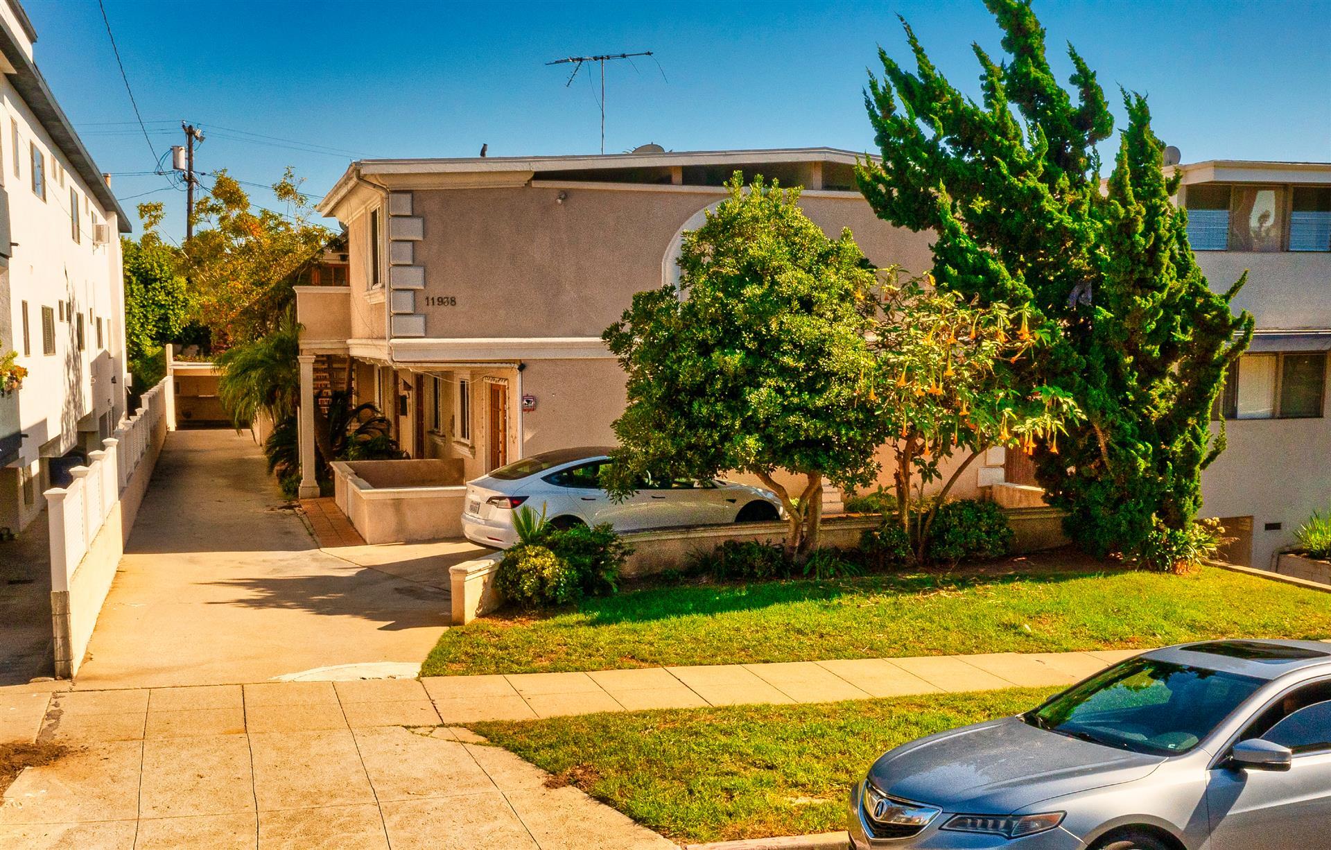 11938 Dorothy St, Los Angeles, CA for Sale