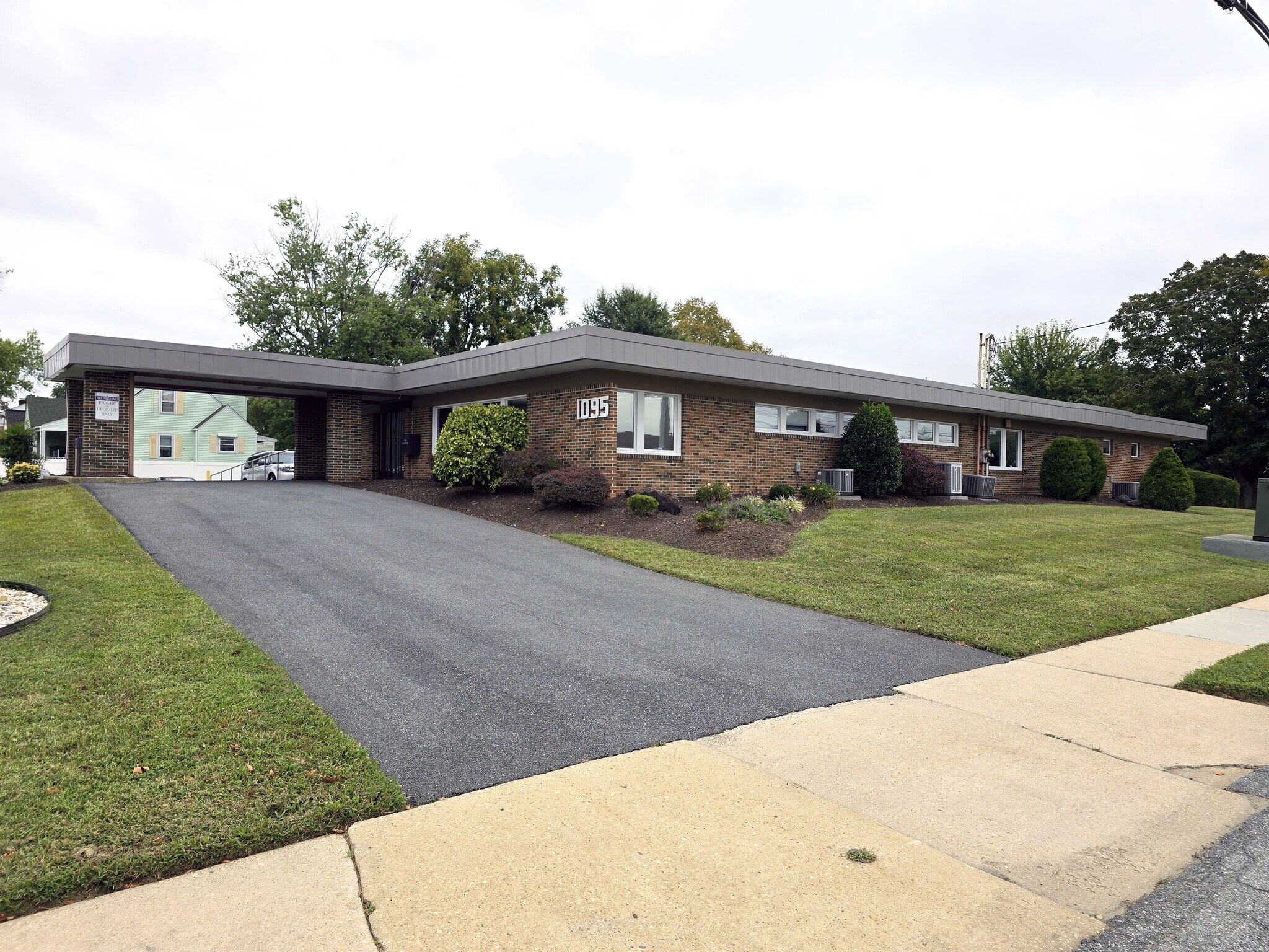 1095 S Bradford St, Dover, DE for Rent