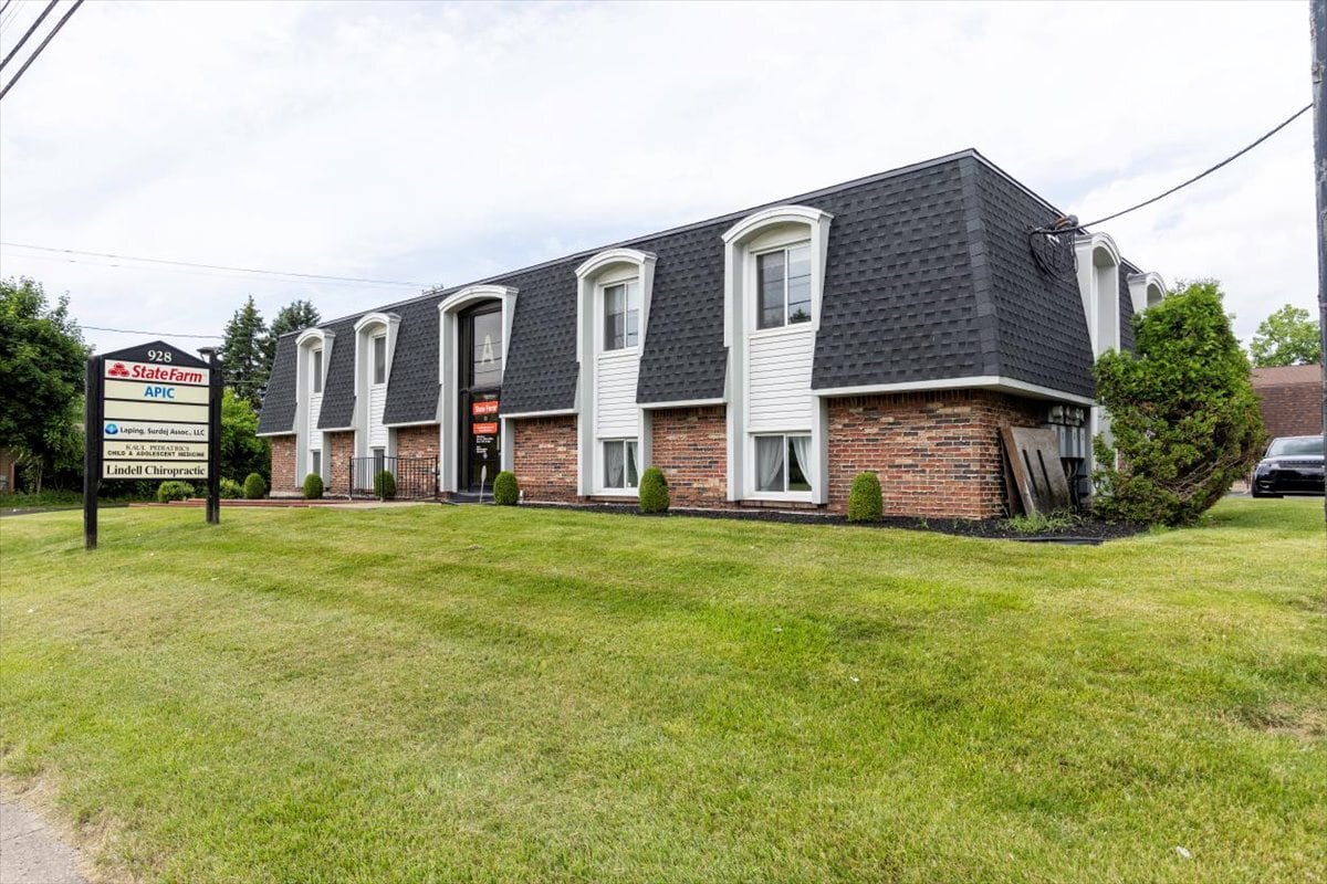 932 French Rd, Cheektowaga, NY for Sale