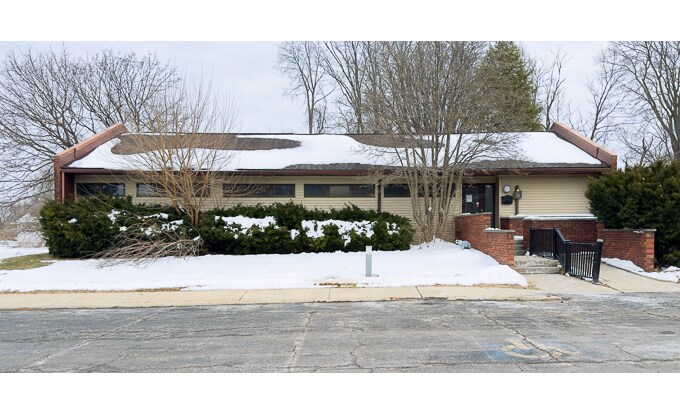 1515 W Walnut St, Jacksonville, IL for Sale