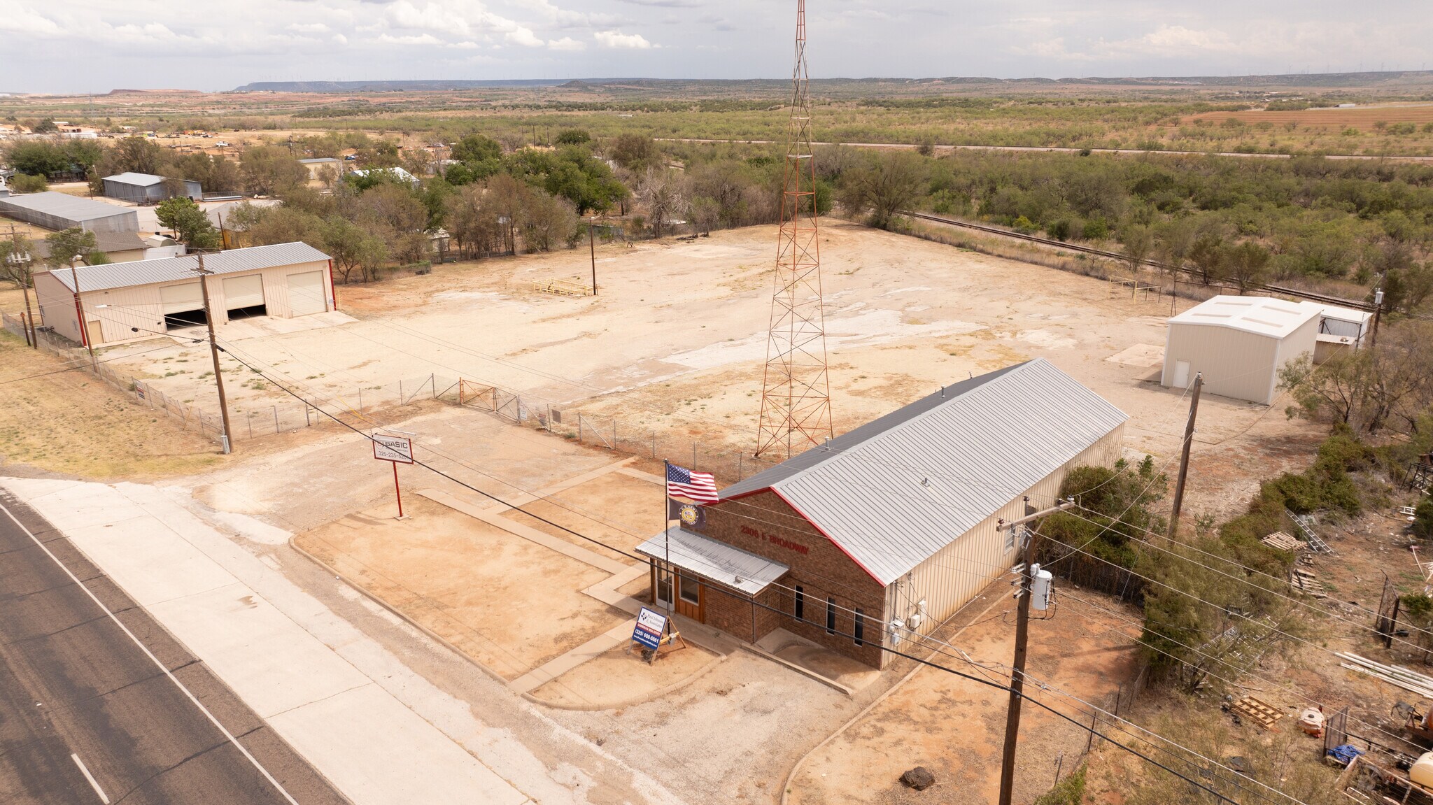 2306 E Broadway St, Sweetwater, TX for Rent