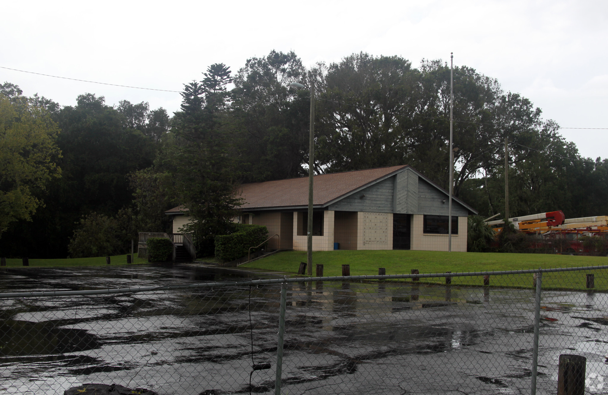 8406 N US Highway 301, Tampa, FL for Rent