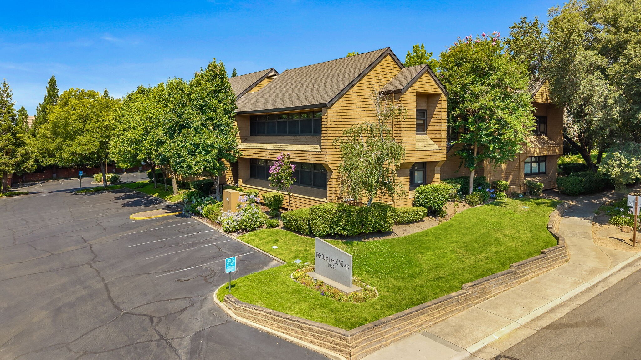 10425 Fair Oaks Blvd, Fair Oaks, CA for Sale
