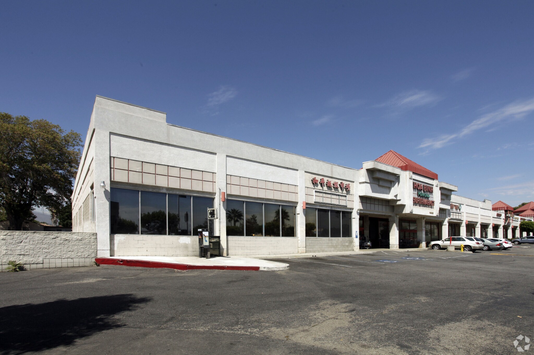 1085 E Holt Ave, Pomona, CA for Rent