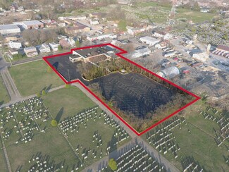 Glenolden, PA undefined - 511 W Oak Ln