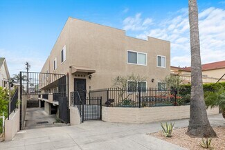 Los Angeles, CA undefined - 4942 Maplewood Ave