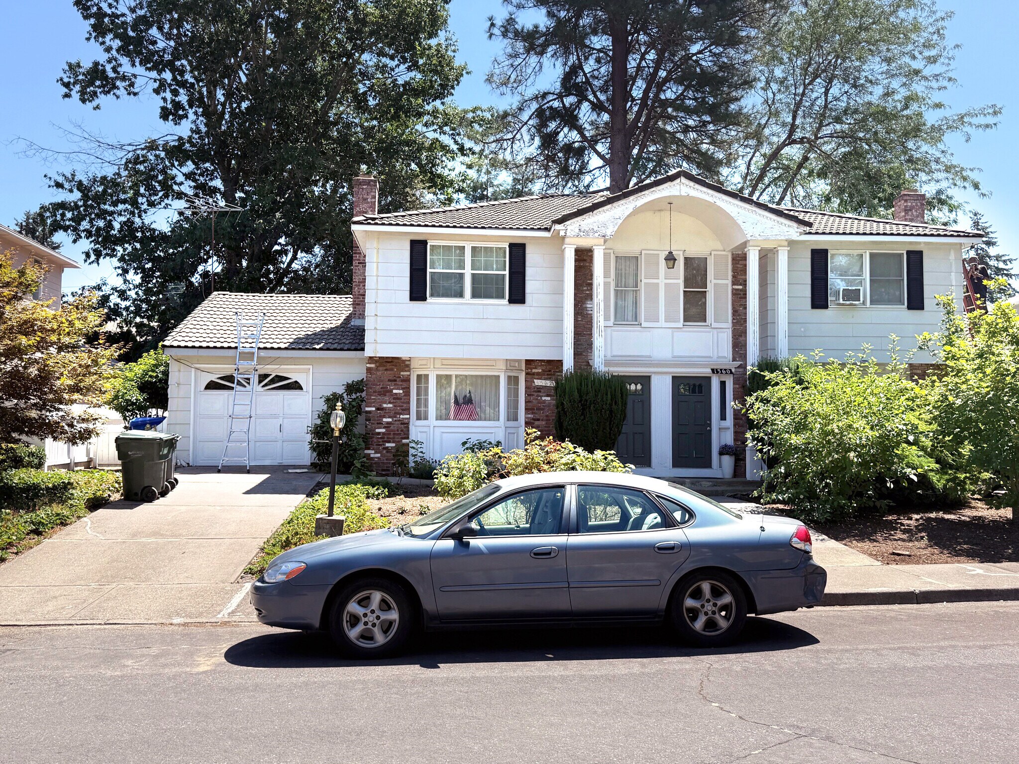 1360 Westbrook Dr NW, Salem, OR for Sale