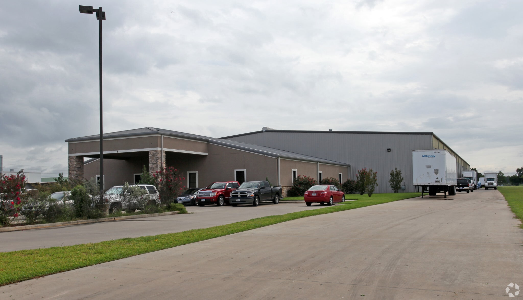 19300 Oil Center Blvd, Houston, TX for Rent