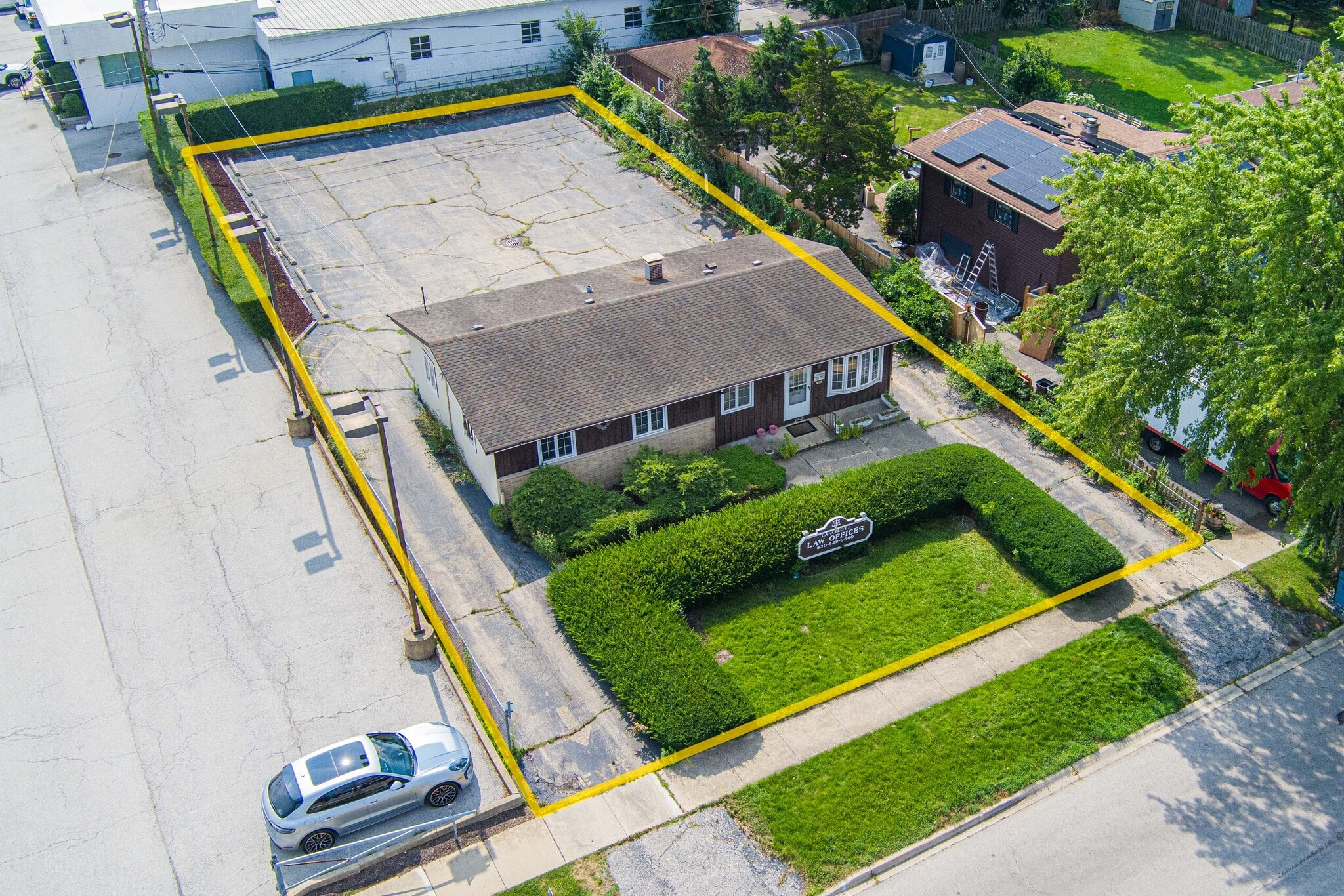 205 Pinecroft Dr, Roselle, IL for Sale