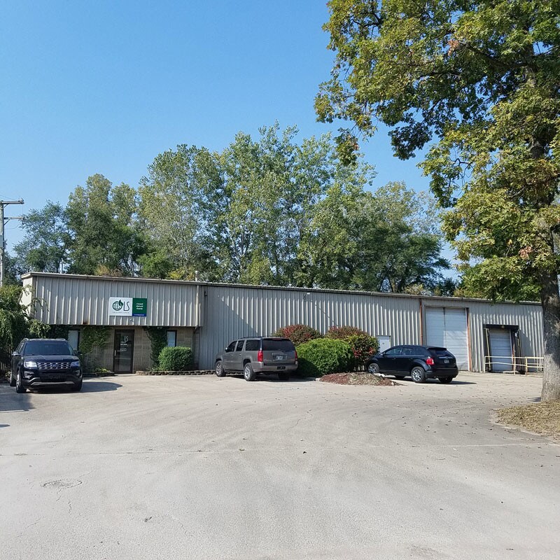 2917 Paul Dr, Elkhart, IN for Rent
