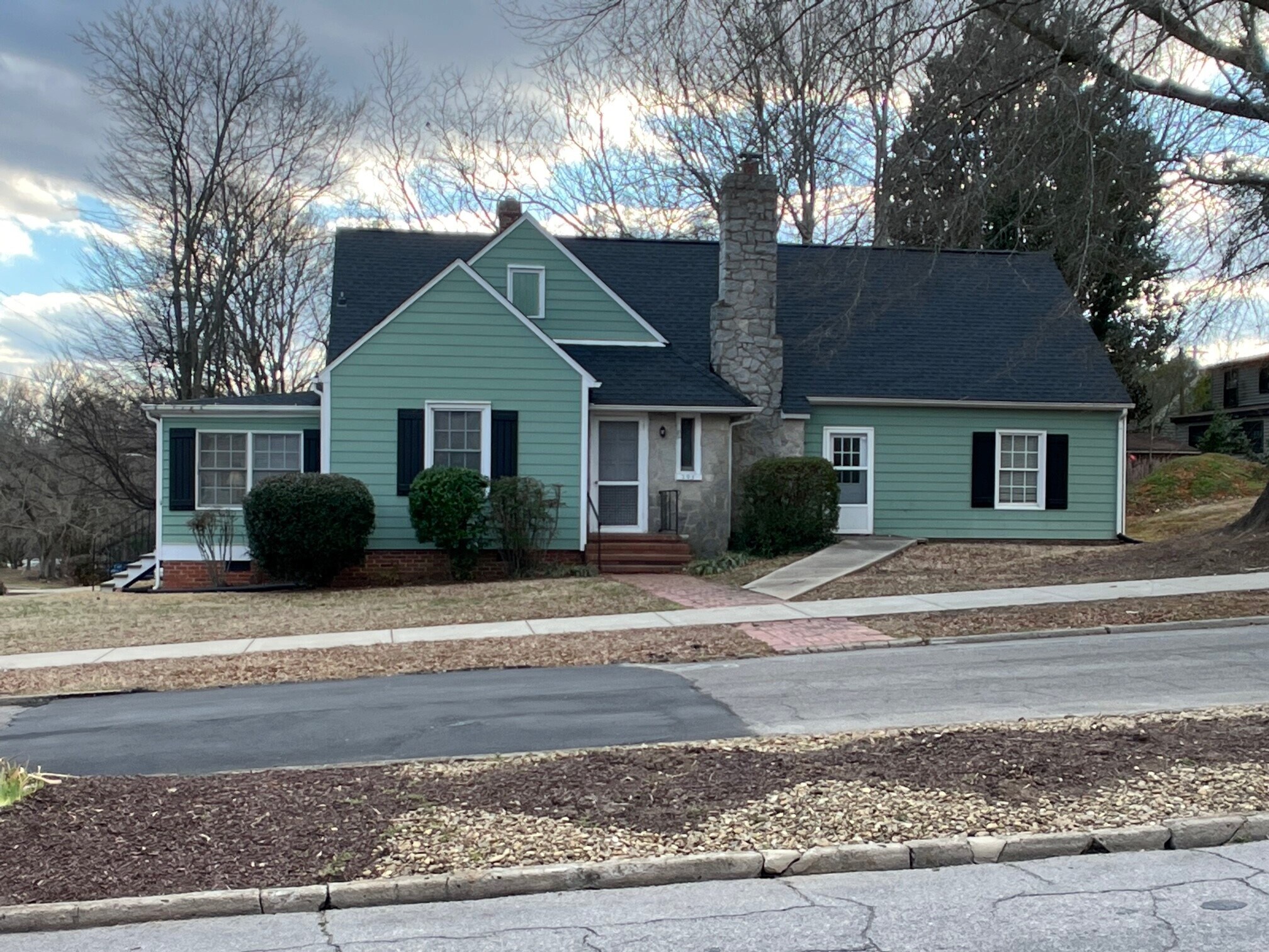 203 W Nash St, Louisburg, NC for Rent