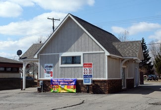 Lapeer, MI Retail - 832 S Main St