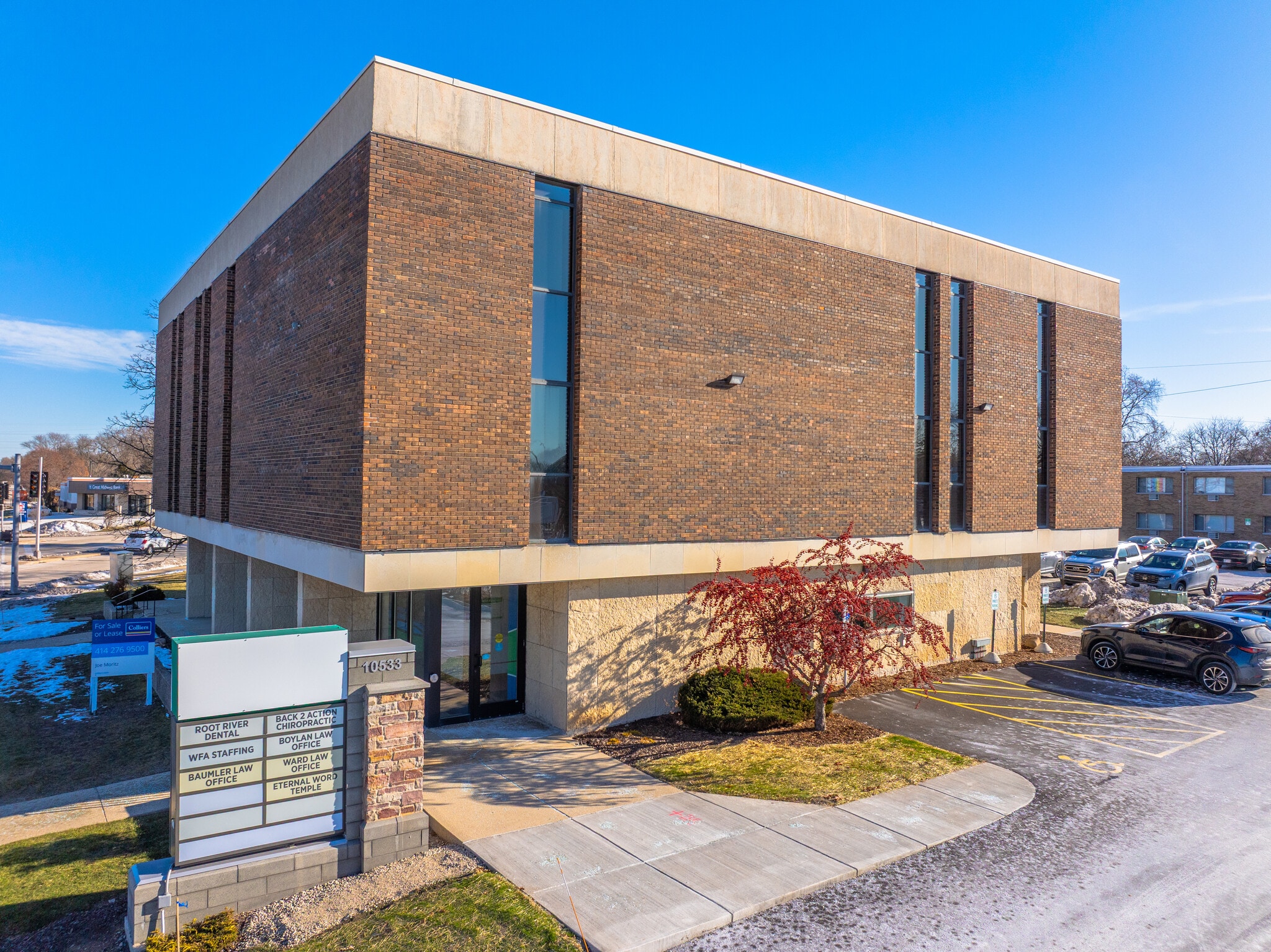 10533 W National Ave, West Allis, WI for Sale