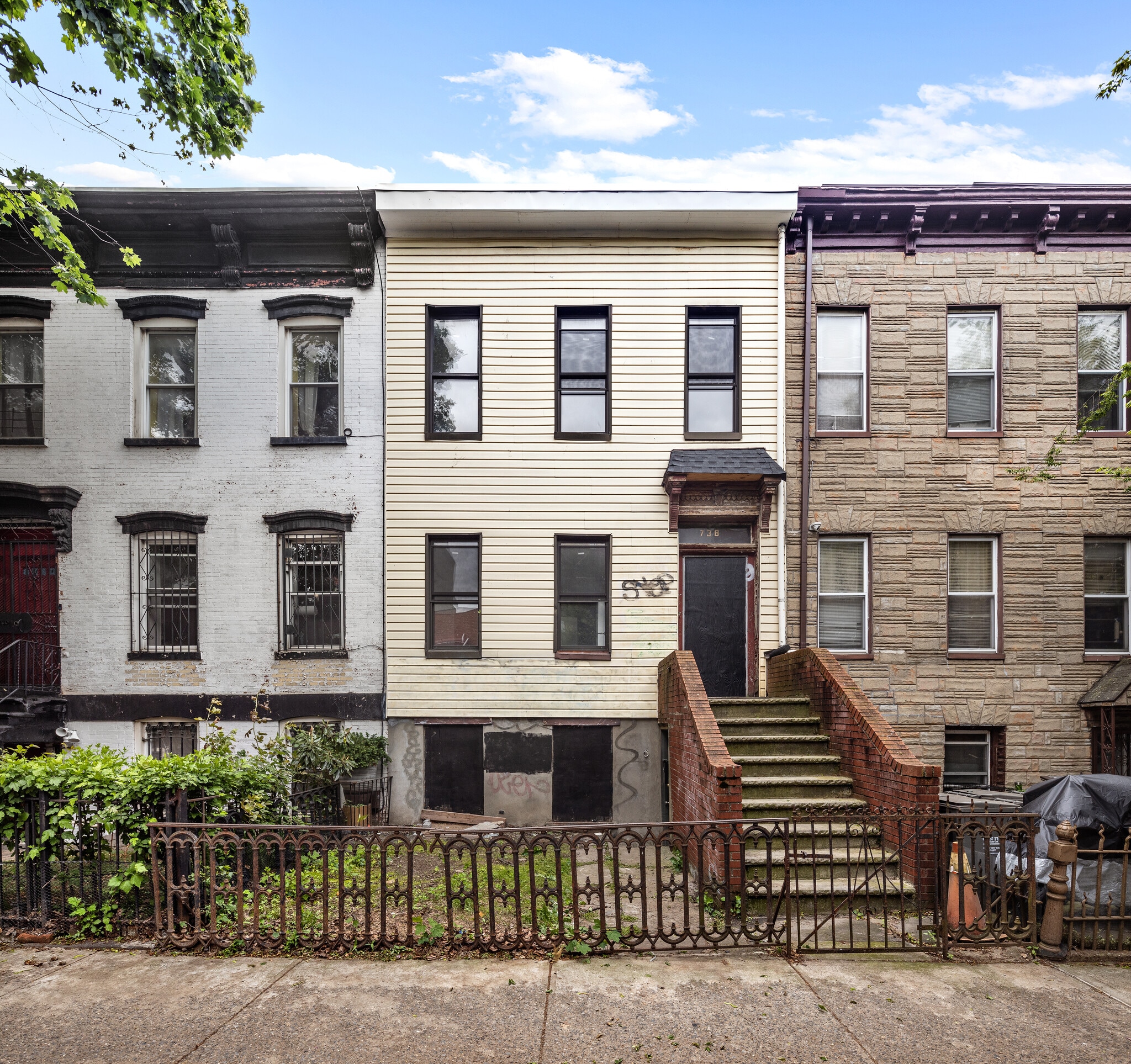 738 Lafayette Ave, Brooklyn, NY for Sale