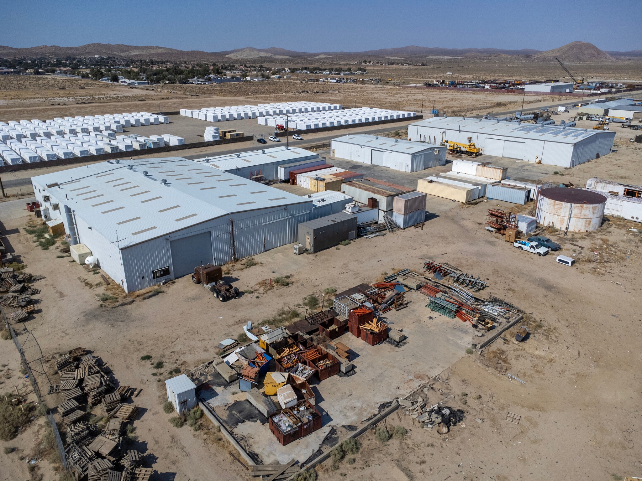 1400 Orange St, Rosamond, CA for Rent