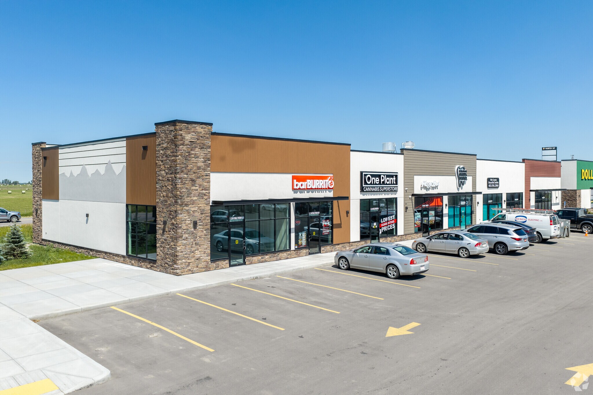 272257 Glenmore Trl SE, Rocky View No 44, AB for Rent