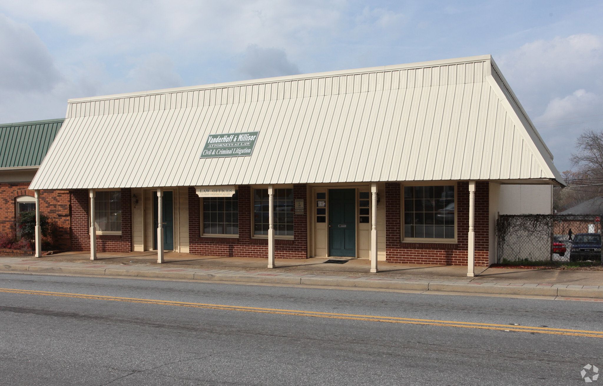 115 W Court House Sq, Cumming, GA for Sale