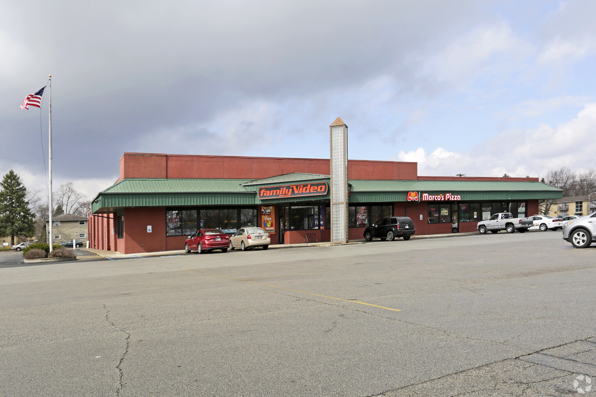 615 S Scatterfield Rd, Anderson, IN for Rent