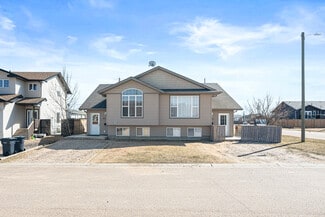 Marwayne, AB Apartments - 401 & 403 6 St