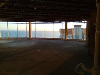 Panama City Beach, FL Apartments - 9860 S Thomas Dr