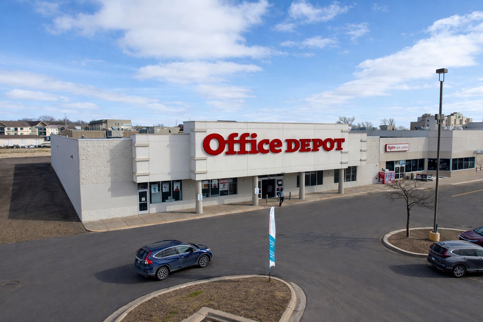 2020 Adams St, Mankato, MN for Sale