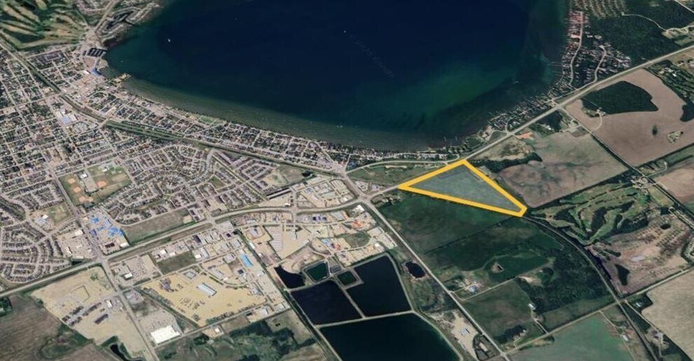 Highway 20, Sylvan Lake, AB for Sale