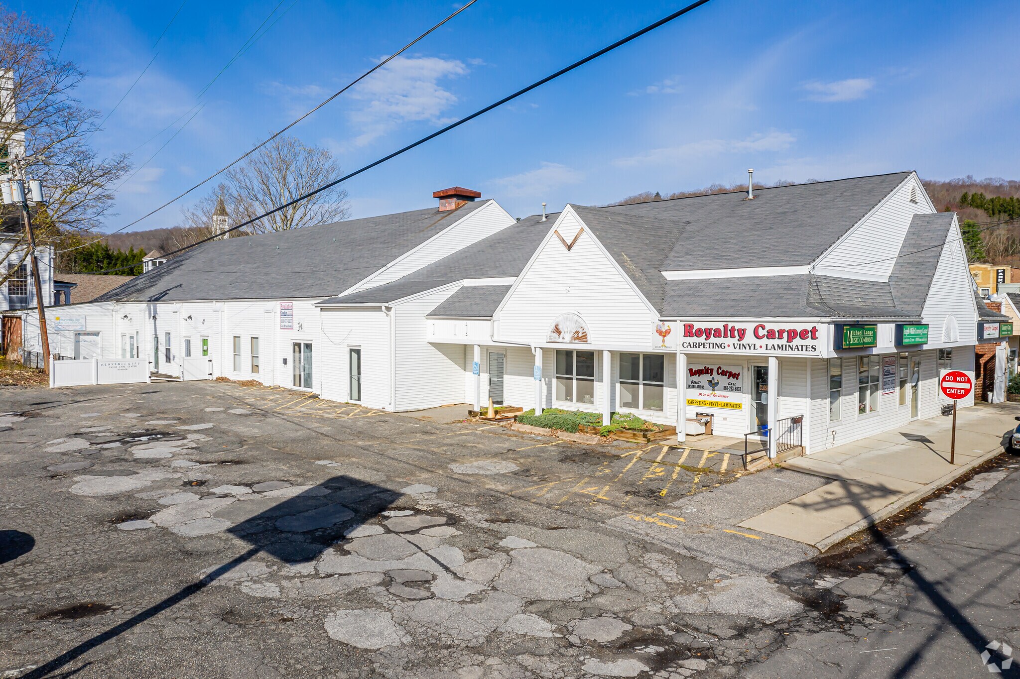 14 Park St Thomaston, CT 06787 Retail Property for Lease on