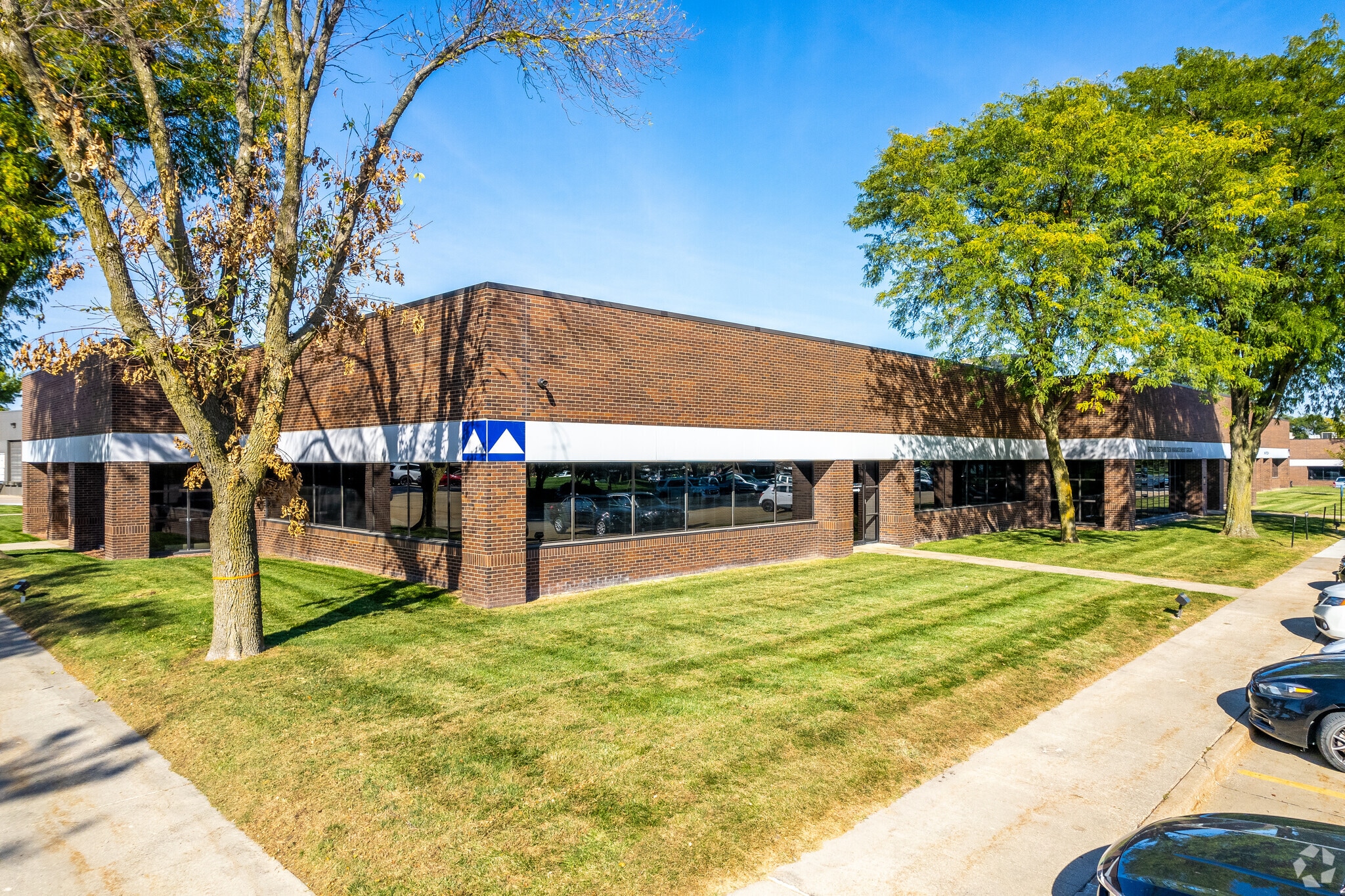 11201-11243 Aurora Ave, Urbandale, IA for Rent