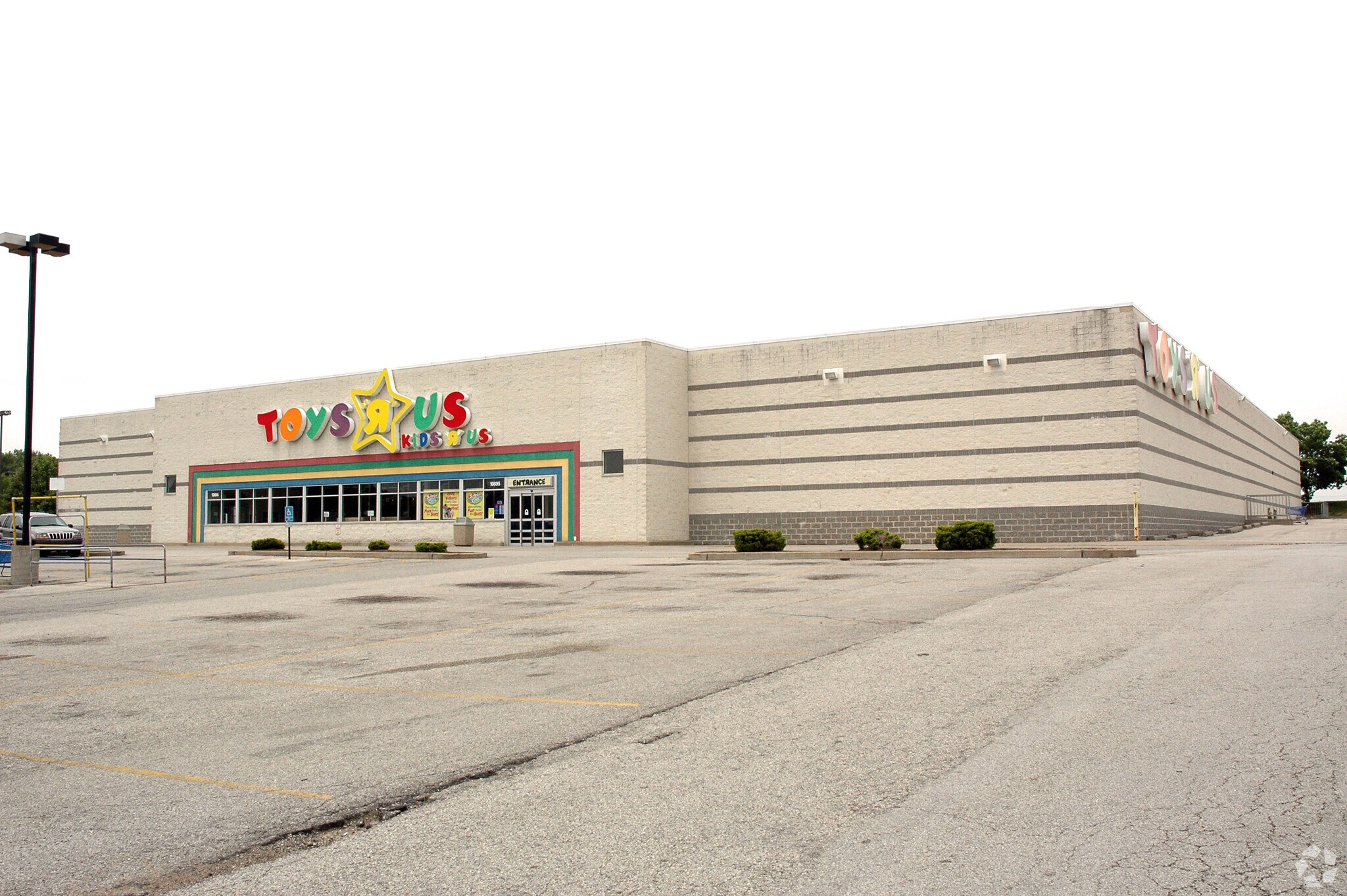 10895 W Florissant Ave, Saint Louis, MO for Rent