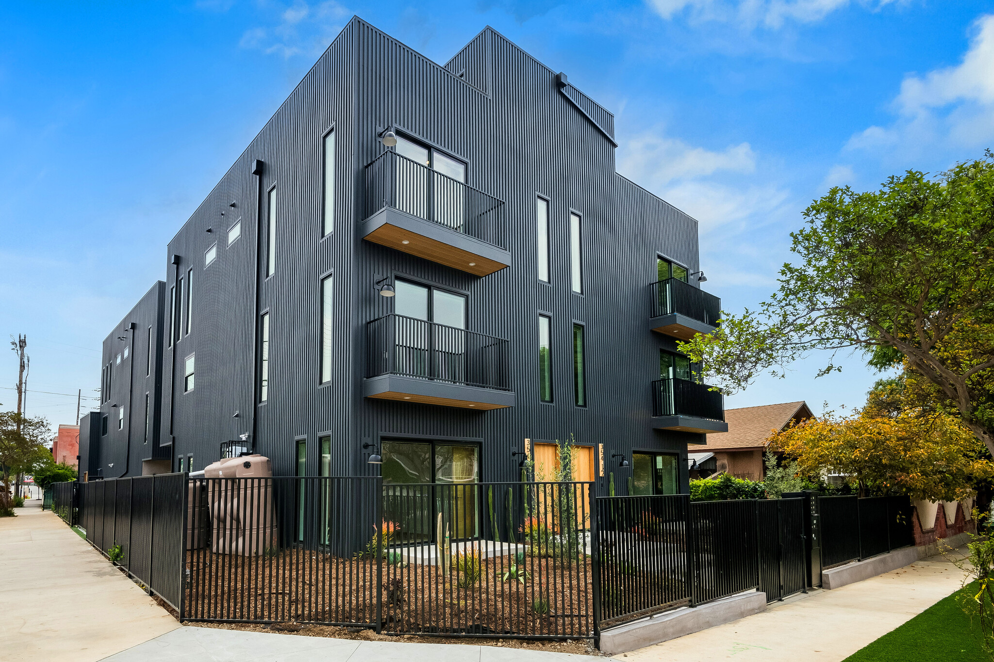 354 Newland St, Los Angeles, CA for Sale