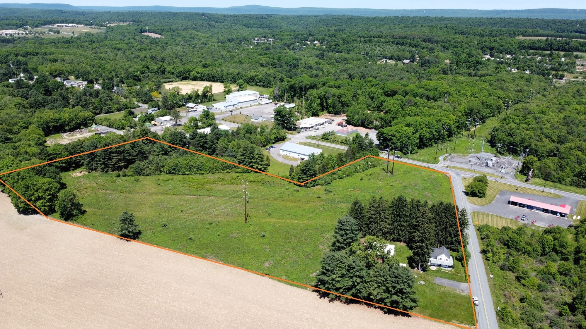 122 Mill Pond Rd, Gilbert, PA for Sale