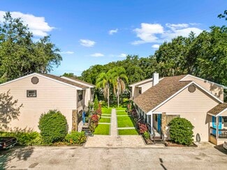 Tampa, FL Apartments - 12216 N 59th St