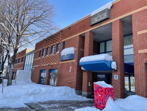 303 Boul Pierre-Bertrand, Québec, QC for Rent