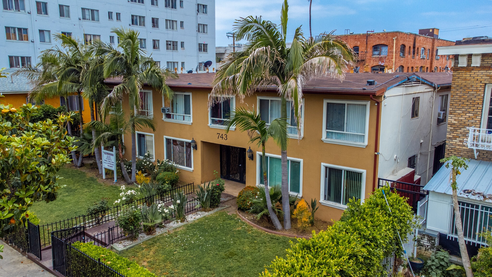 743 S Berendo St, Los Angeles, CA for Sale