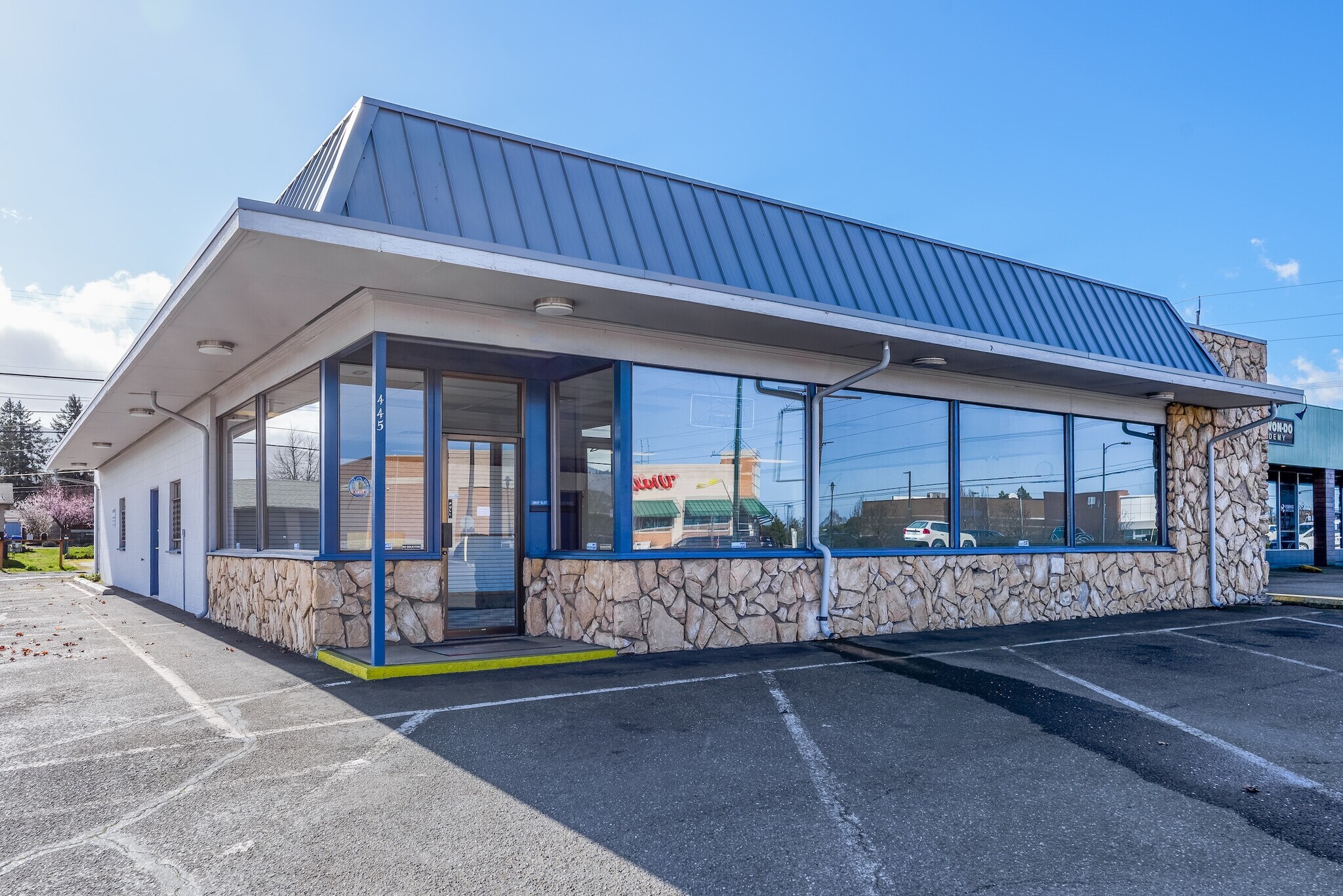 445 W Washington St, Sequim, WA for Rent