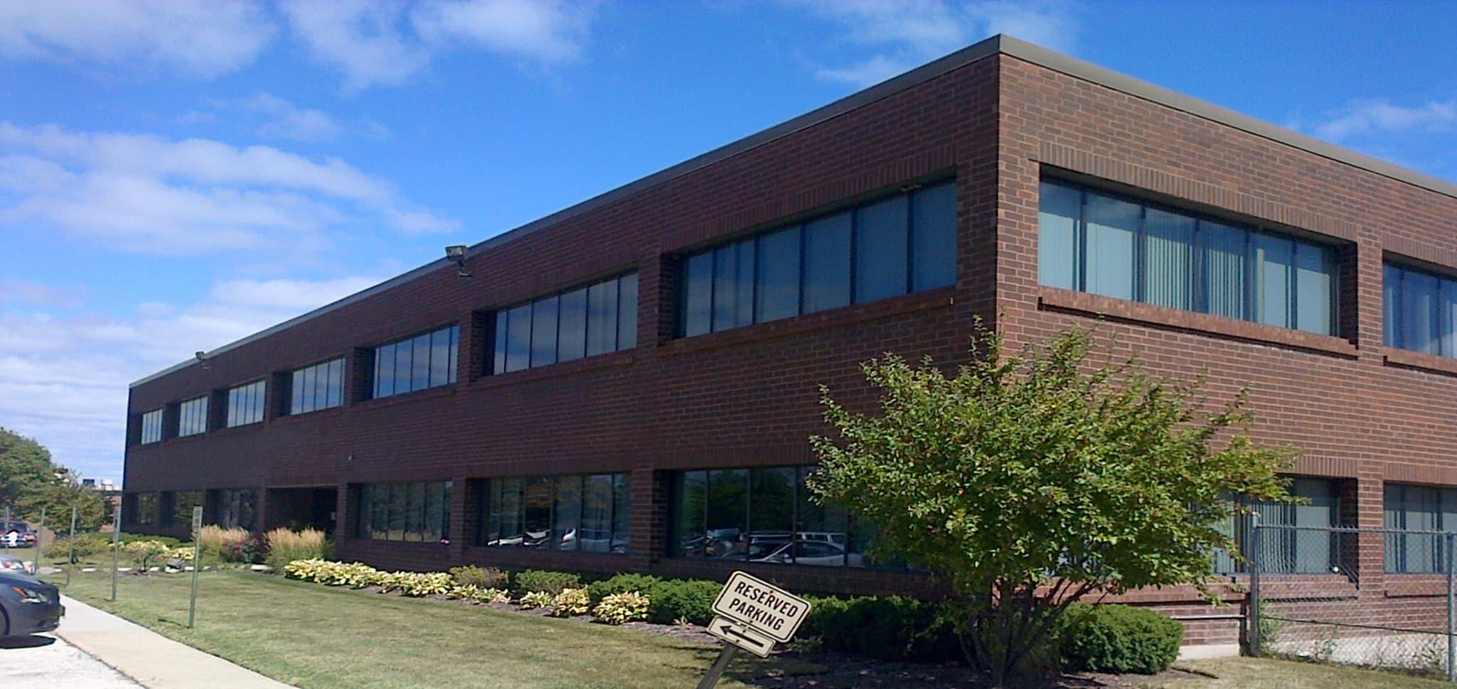 621 Busse Rd, Bensenville, IL for Rent