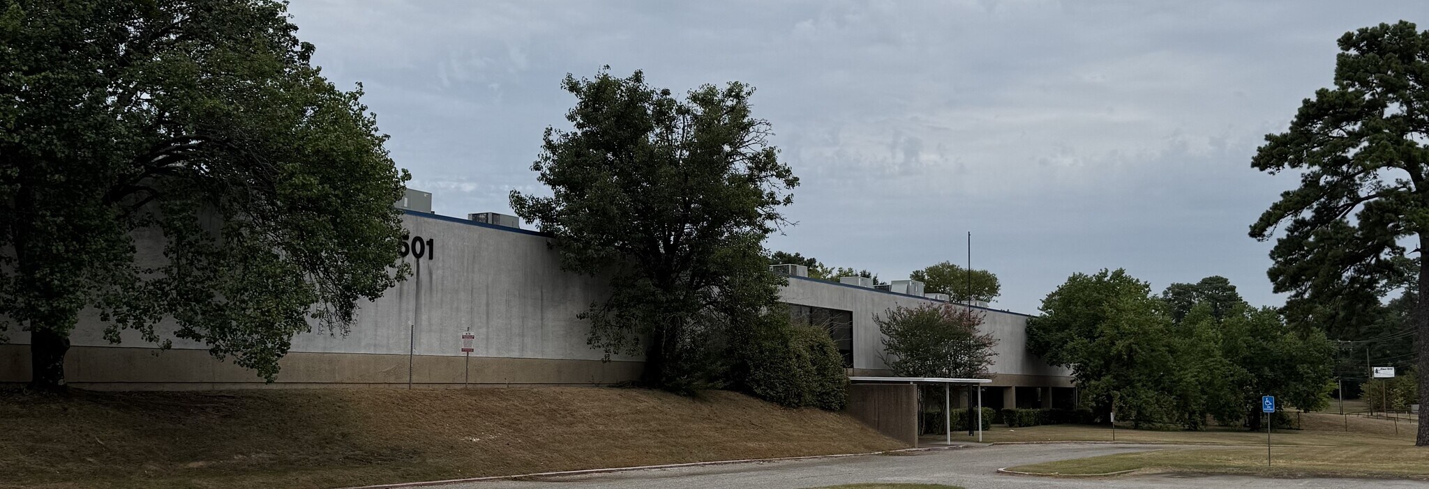 501 Pine Tree Rd, Longview, TX for Sale