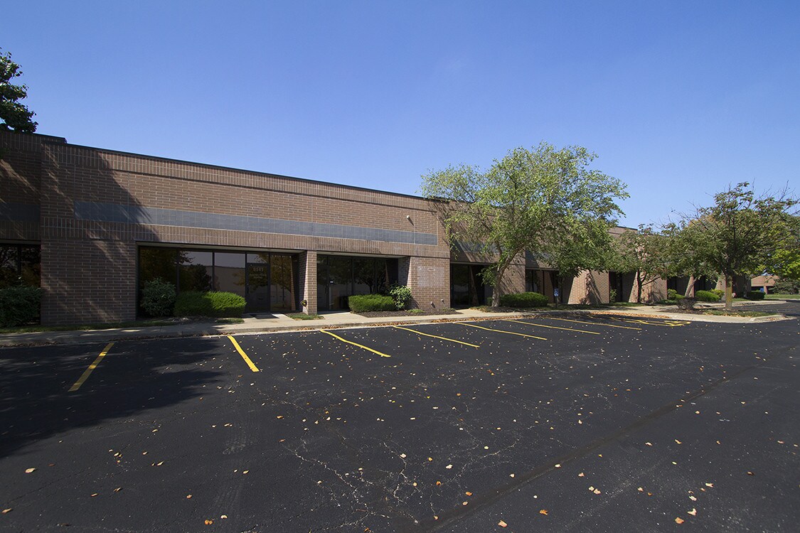 6123-6141 E Connecticut Ave, Kansas City, MO for Rent