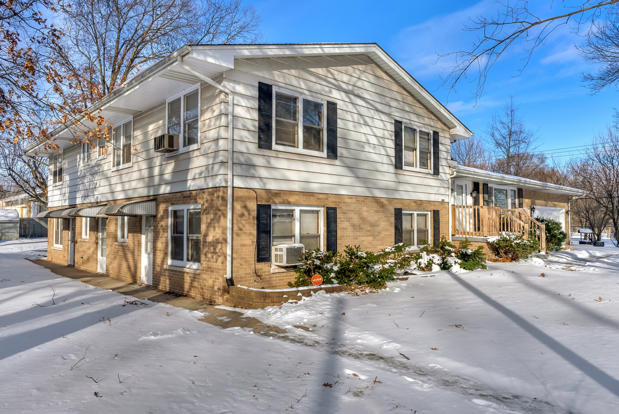 6860 Delaware St, Merrillville, IN for Sale