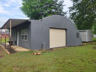 Hooks, TX Warehouse - 2209 Avenue A