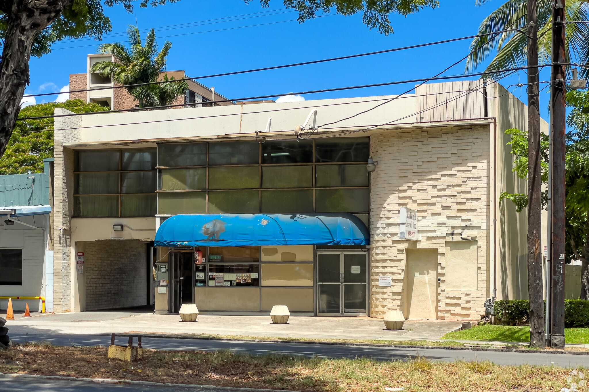 1614 Kalakaua Ave, Honolulu, HI for Rent