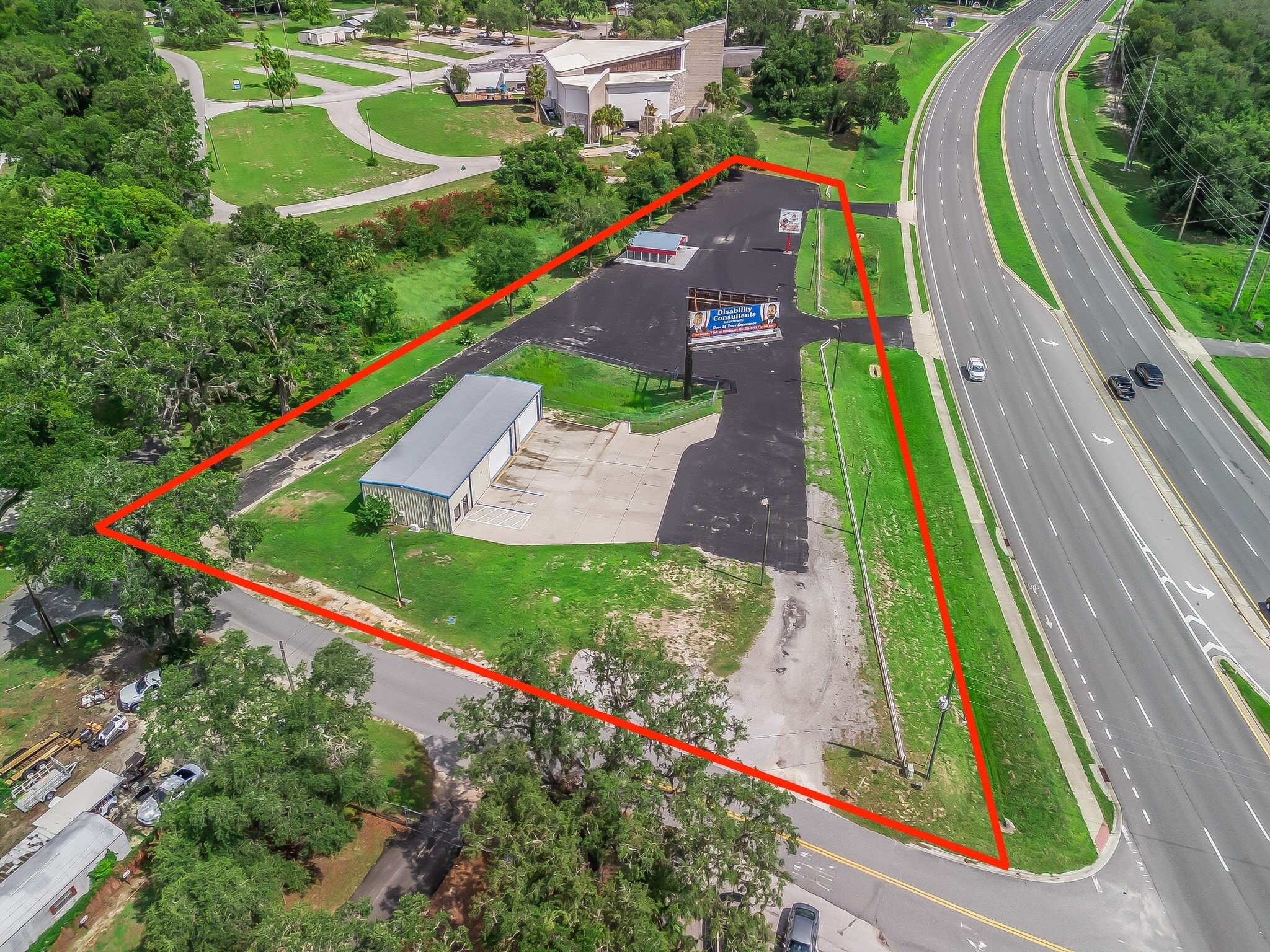 301 Beam St, Fruitland Park, FL for Sale