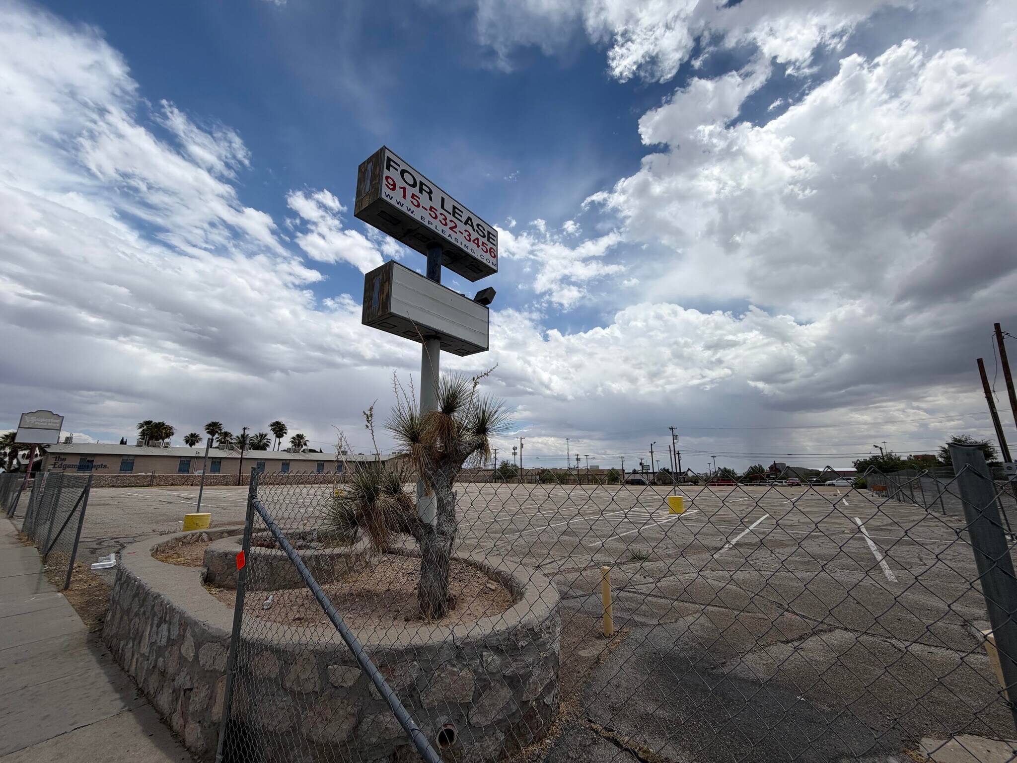 6740-6764 Edgemere blvd, El Paso, TX for Rent