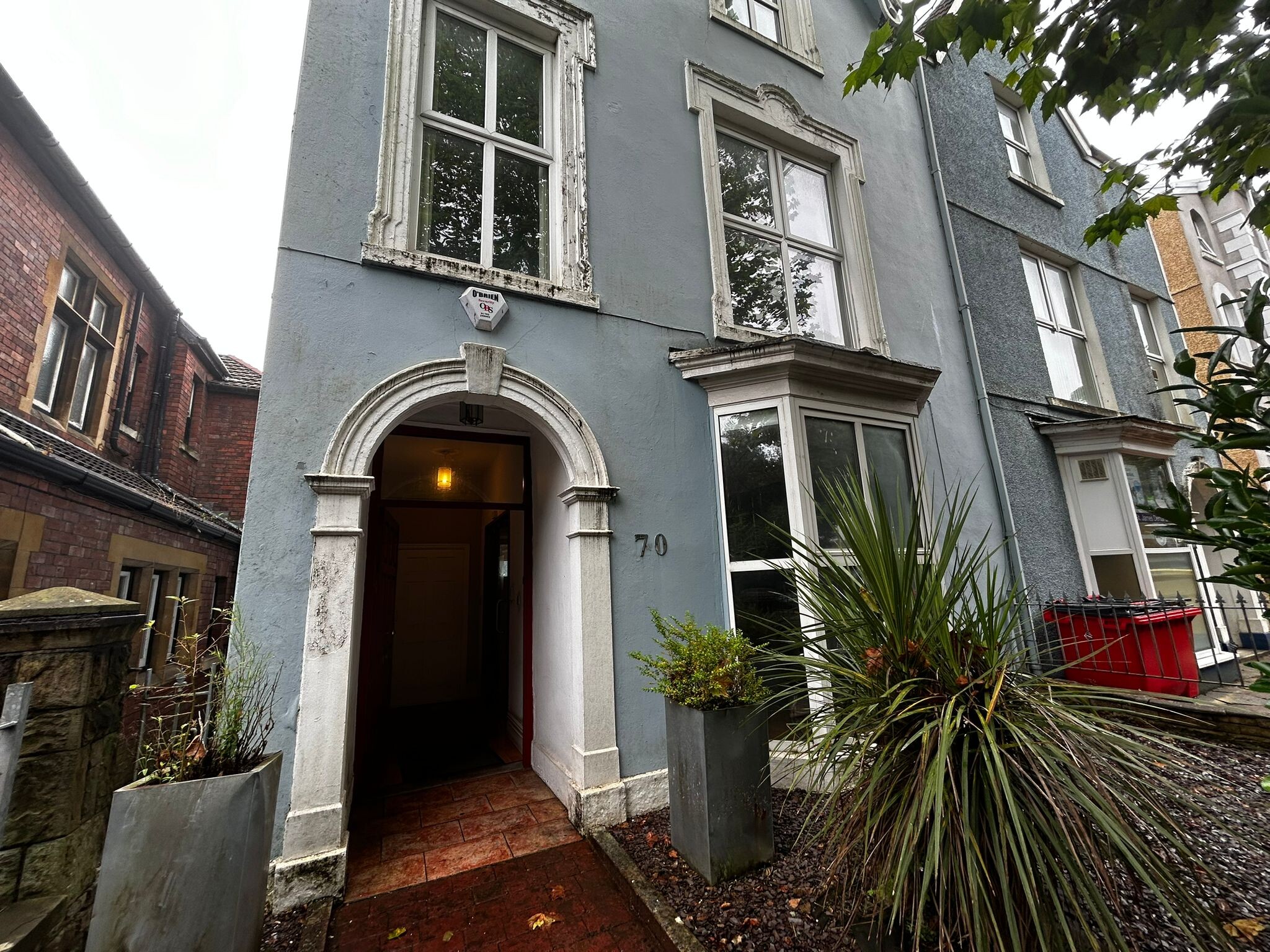 70 Walter Rd, Swansea, WGN for Sale